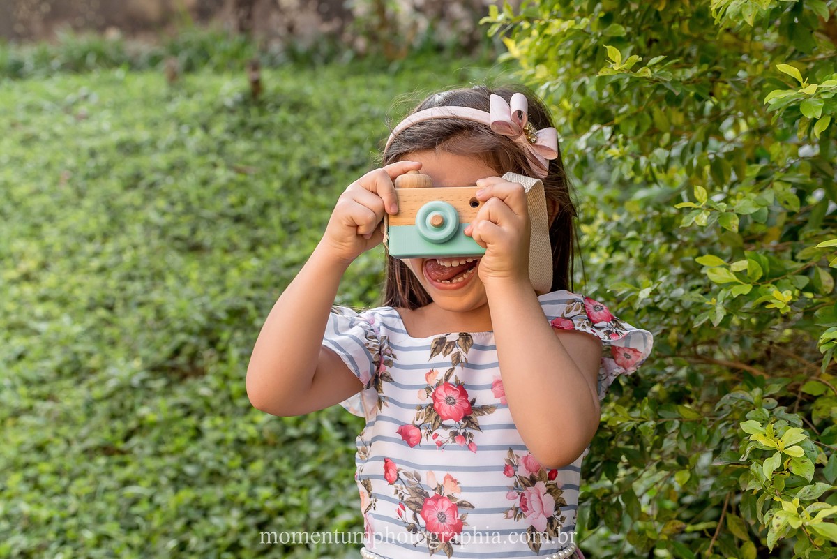 irmãs, mãe e filhas, ensaio infantil, ensaio petrópolis, ensaio de família em petrópolis, referência em fotos de família região serrana, rio de janeiro, momentum photographia
