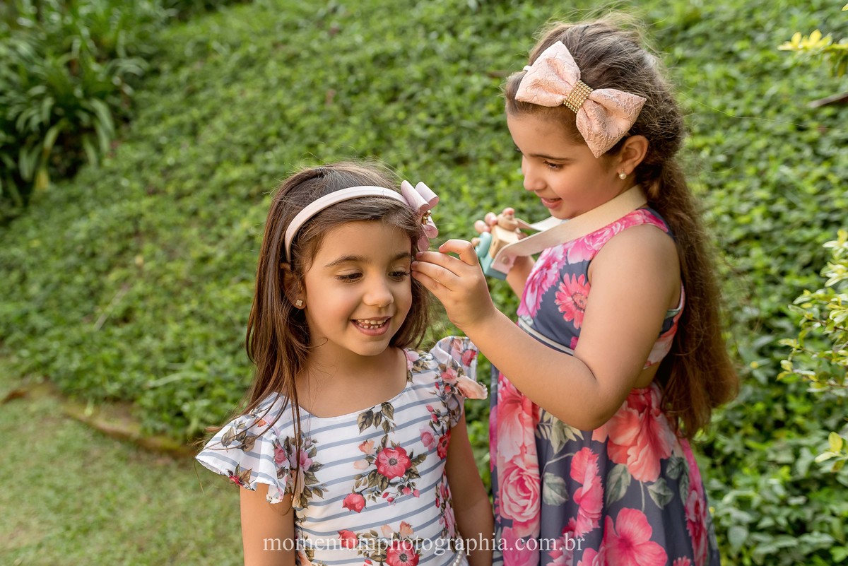 irmãs, mãe e filhas, ensaio infantil, ensaio petrópolis, ensaio de família em petrópolis, referência em fotos de família região serrana, rio de janeiro, momentum photographia