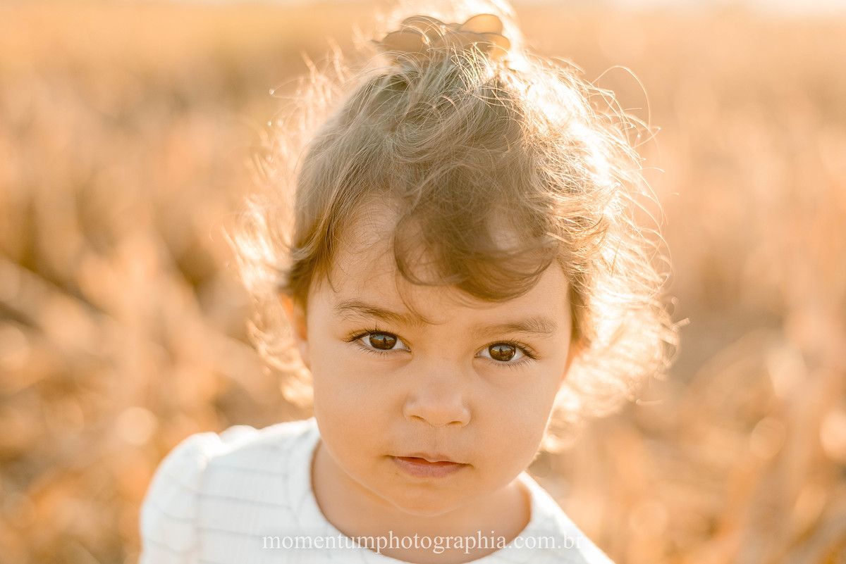 ensaio de familia, mae e filha, rio verde, goias, foto momentum photographia, petropolis e rio verde, fotos espontaneas, lifestyle, fotos verdadeiras, momentos reais