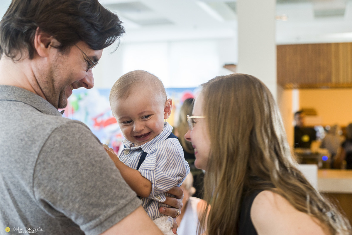 não faz isso que eu morro de rir.
