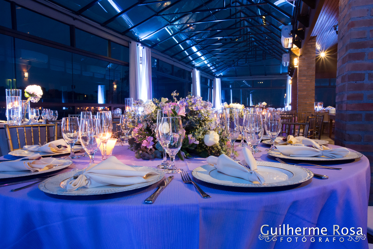 Casamento do lindo casal Nathalia Barbosa de Oliveira e Vinícius Madruga, local Paraíso Espaço de Eventos CERIMONIAL - Rosane Nunes, vestido de Georgia Schmaedecke, GASTRONOMIA- DARQUÊS EVENTOS, PASSADEIRA ESPELHO PROJECTSOM,BAR DE DRINKS- FLAVOR, DDING B