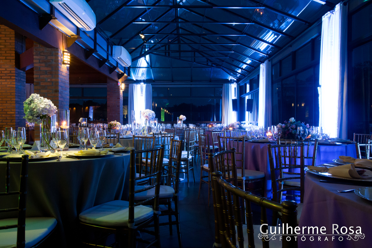 Casamento do lindo casal Nathalia Barbosa de Oliveira e Vinícius Madruga, local Paraíso Espaço de Eventos CERIMONIAL - Rosane Nunes, vestido de Georgia Schmaedecke, GASTRONOMIA- DARQUÊS EVENTOS, PASSADEIRA ESPELHO PROJECTSOM,BAR DE DRINKS- FLAVOR, DDING B