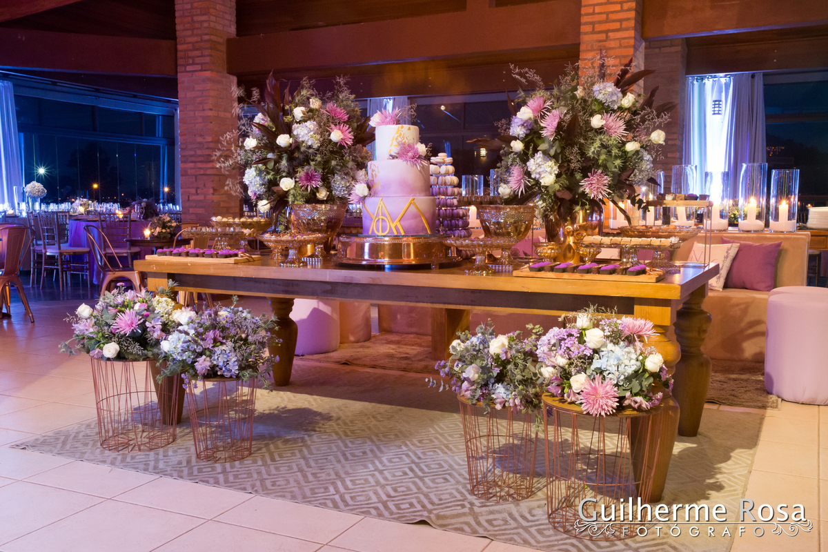 Casamento do lindo casal Nathalia Barbosa de Oliveira e Vinícius Madruga, local Paraíso Espaço de Eventos CERIMONIAL - Rosane Nunes, vestido de Georgia Schmaedecke, GASTRONOMIA- DARQUÊS EVENTOS, PASSADEIRA ESPELHO PROJECTSOM,BAR DE DRINKS- FLAVOR, DDING B