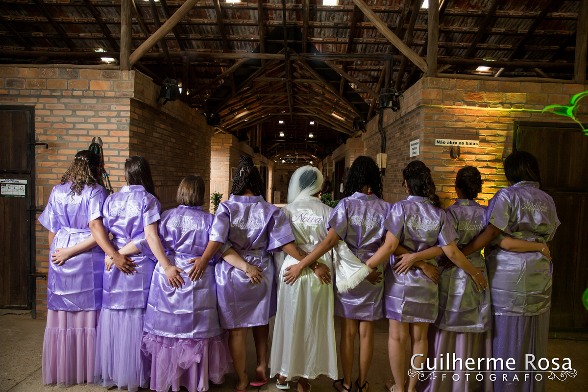 Casamento do lindo casal Nathalia Barbosa de Oliveira e Vinícius Madruga, local Paraíso Espaço de Eventos CERIMONIAL - Rosane Nunes, vestido de Georgia Schmaedecke, GASTRONOMIA- DARQUÊS EVENTOS, PASSADEIRA ESPELHO PROJECTSOM,BAR DE DRINKS- FLAVOR, DDING B