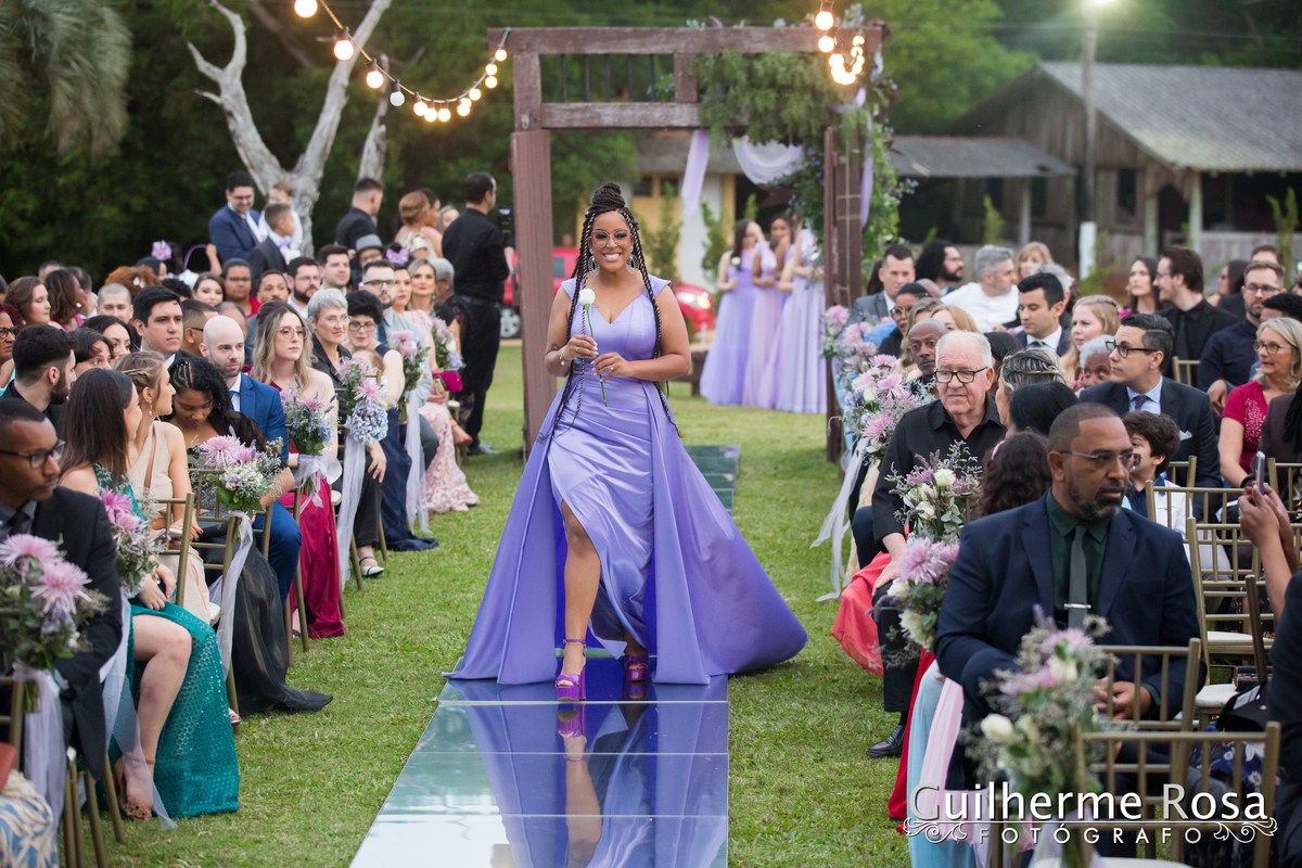 Casamento do lindo casal Nathalia Barbosa de Oliveira e Vinícius Madruga, local Paraíso Espaço de Eventos CERIMONIAL - Rosane Nunes, vestido de Georgia Schmaedecke, GASTRONOMIA- DARQUÊS EVENTOS, PASSADEIRA ESPELHO PROJECTSOM,BAR DE DRINKS- FLAVOR, DDING B