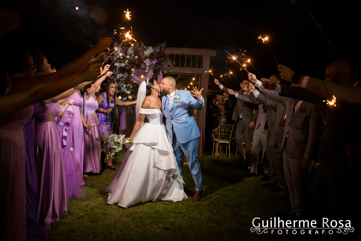 Casamento do lindo casal Nathalia Barbosa de Oliveira e Vinícius Madruga, local Paraíso Espaço de Eventos CERIMONIAL - Rosane Nunes, vestido de Georgia Schmaedecke, GASTRONOMIA- DARQUÊS EVENTOS, PASSADEIRA ESPELHO PROJECTSOM,BAR DE DRINKS- FLAVOR, DDING B