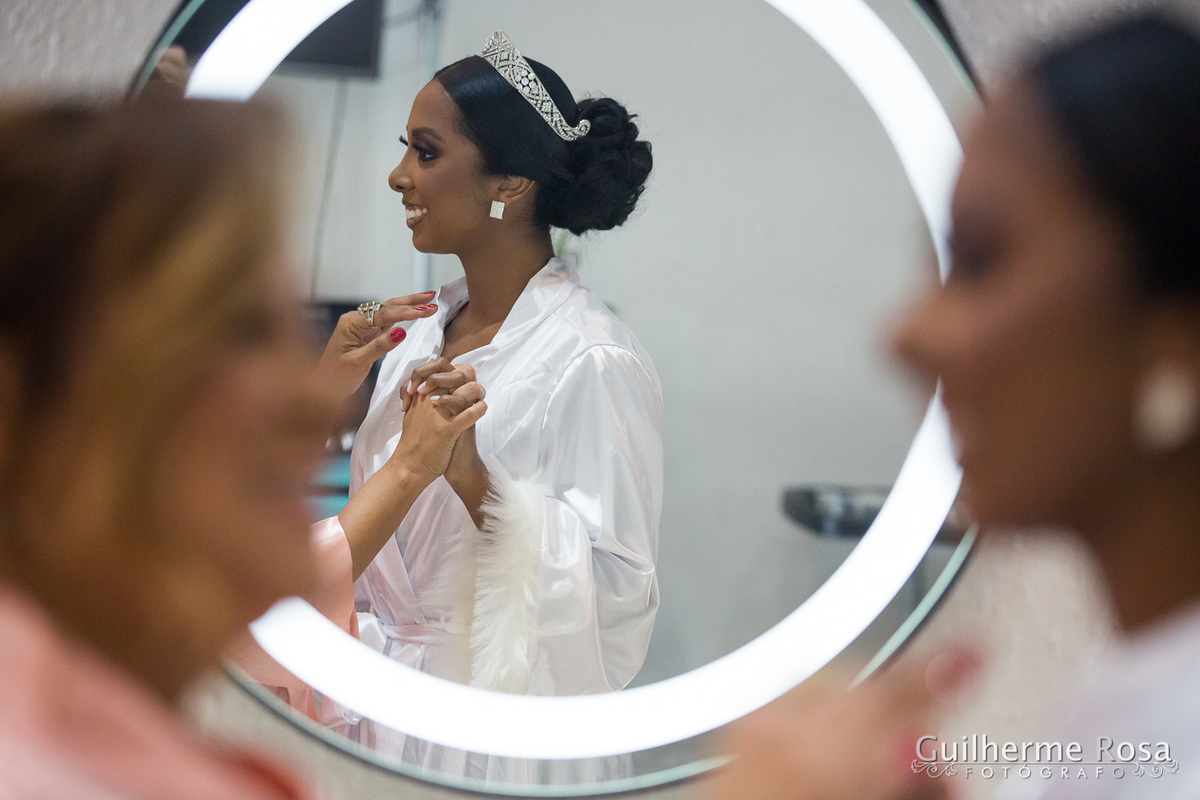 Casamento do lindo casal Nathalia Barbosa de Oliveira e Vinícius Madruga, local Paraíso Espaço de Eventos CERIMONIAL - Rosane Nunes, vestido de Georgia Schmaedecke, GASTRONOMIA- DARQUÊS EVENTOS, PASSADEIRA ESPELHO PROJECTSOM,BAR DE DRINKS- FLAVOR, DDING B