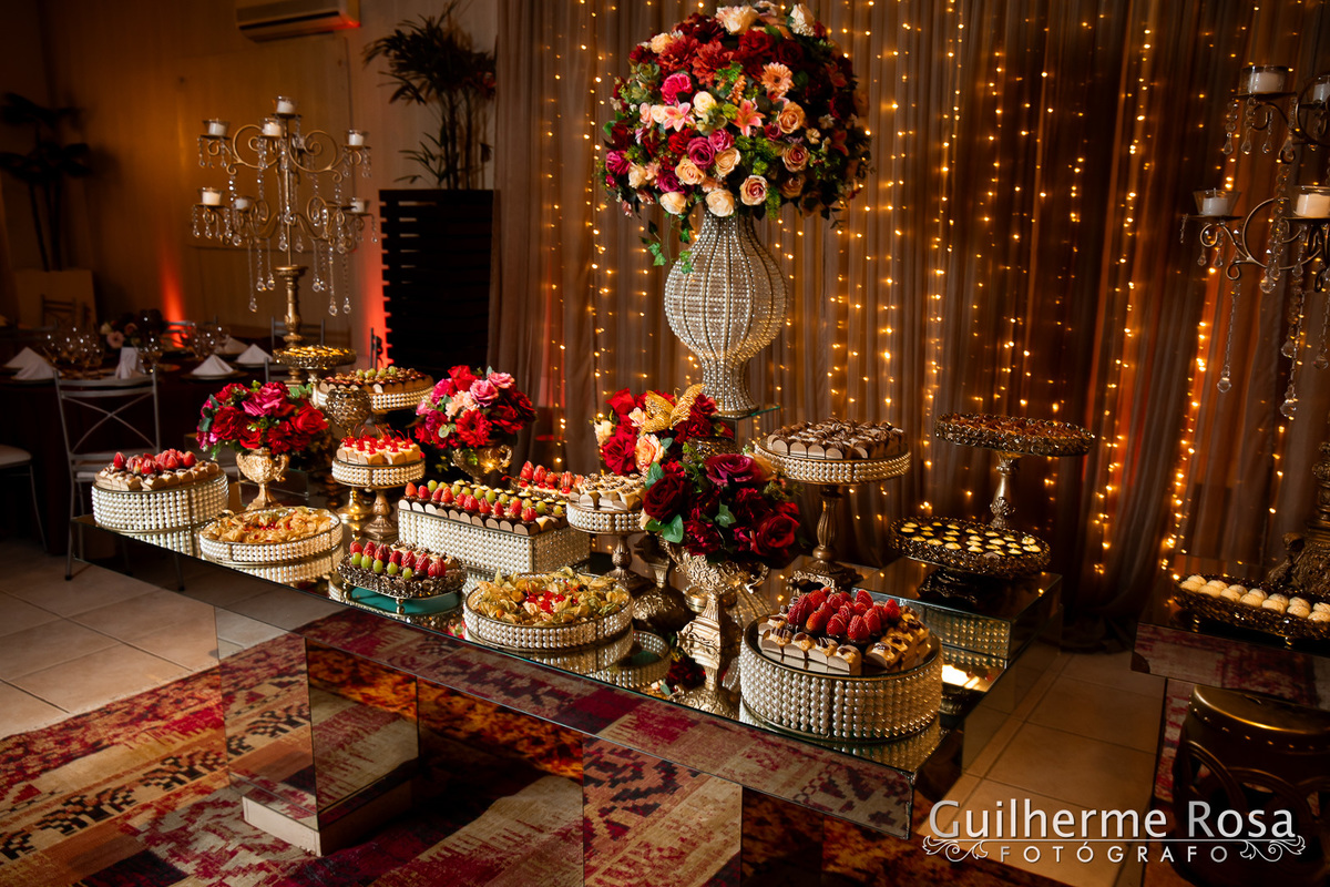Neste último final de semana dia 15 de junho, fotografei a linda Júlia Ayres no Party House, na companhia de seus convidados e familiares!