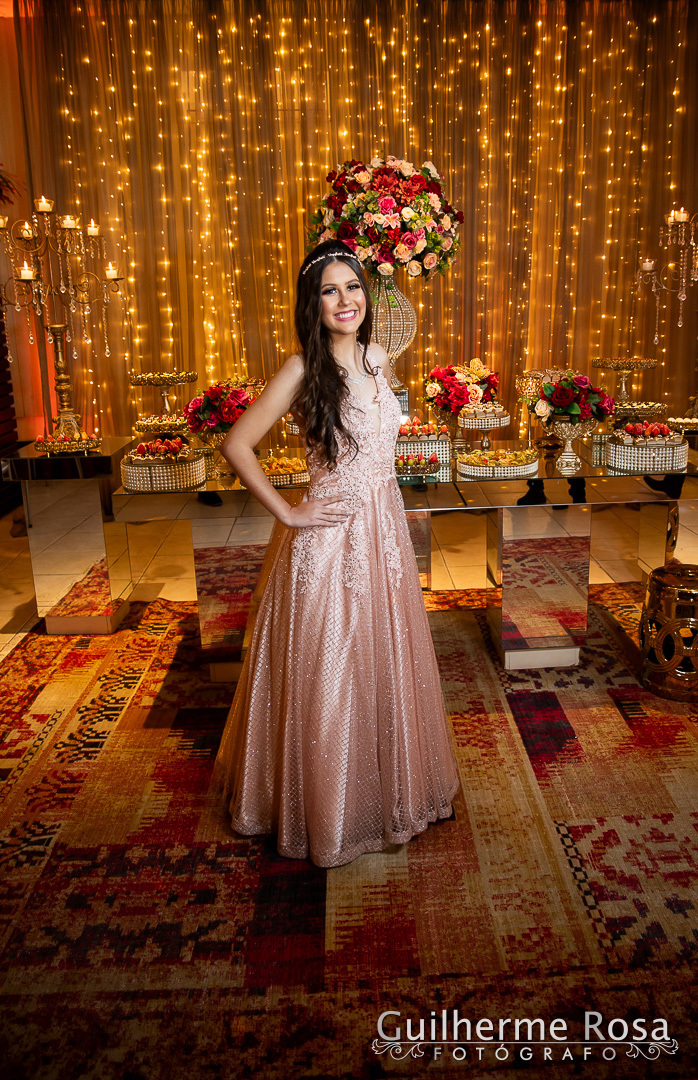 Neste último final de semana dia 15 de junho, fotografei a linda Júlia Ayres no Party House, na companhia de seus convidados e familiares!