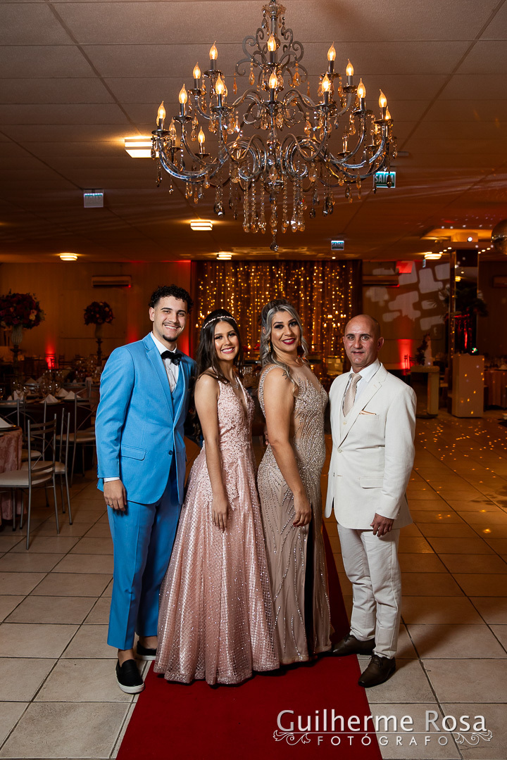 Neste último final de semana dia 15 de junho, fotografei a linda Júlia Ayres no Party House, na companhia de seus convidados e familiares!