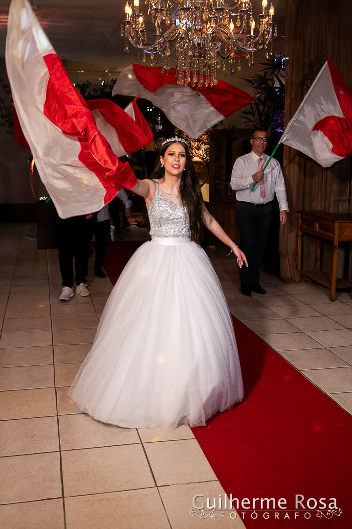 Neste último final de semana dia 15 de junho, fotografei a linda Júlia Ayres no Party House, na companhia de seus convidados e familiares!