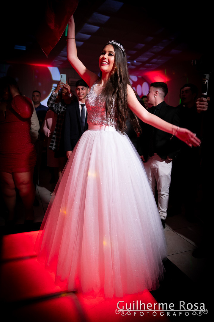 Neste último final de semana dia 15 de junho, fotografei a linda Júlia Ayres no Party House, na companhia de seus convidados e familiares!