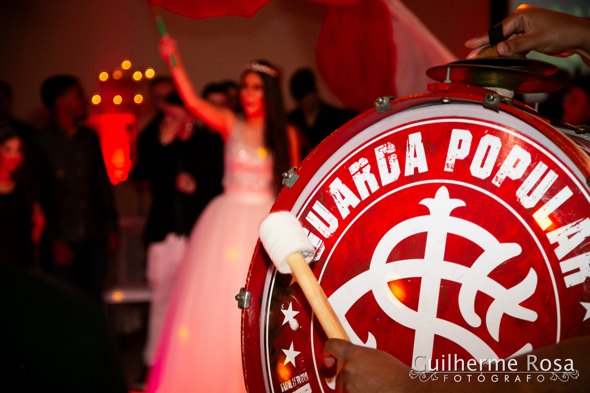 Neste último final de semana dia 15 de junho, fotografei a linda Júlia Ayres no Party House, na companhia de seus convidados e familiares!