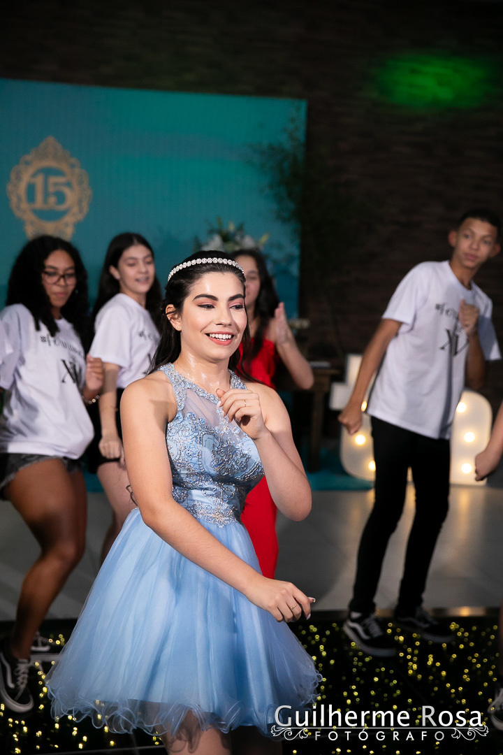 15 anos da Fernanda Oliveira-Salão paroquial Belém Novo