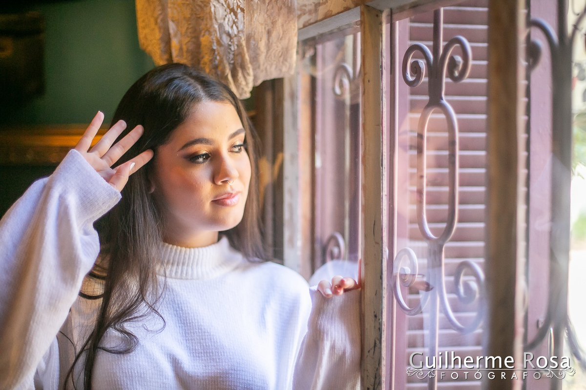 Café que serve lanches, sobremesas, café e chás, conhecido por seu chai latte com especiarias indianas Endereço: Rua Sarmento Leite, 1024, R. Sarmento Leite, 1030 - Cidade Baixa,
- guilhermers - 

Ensaios Fotográficos -
Book - da Monique Martins Machado

