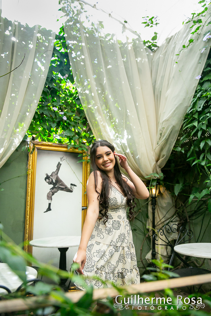 Café que serve lanches, sobremesas, café e chás, conhecido por seu chai latte com especiarias indianas Endereço: Rua Sarmento Leite, 1024, R. Sarmento Leite, 1030 - Cidade Baixa,
- guilhermers - 

Ensaios Fotográficos -
Book - da Monique Martins Machado
