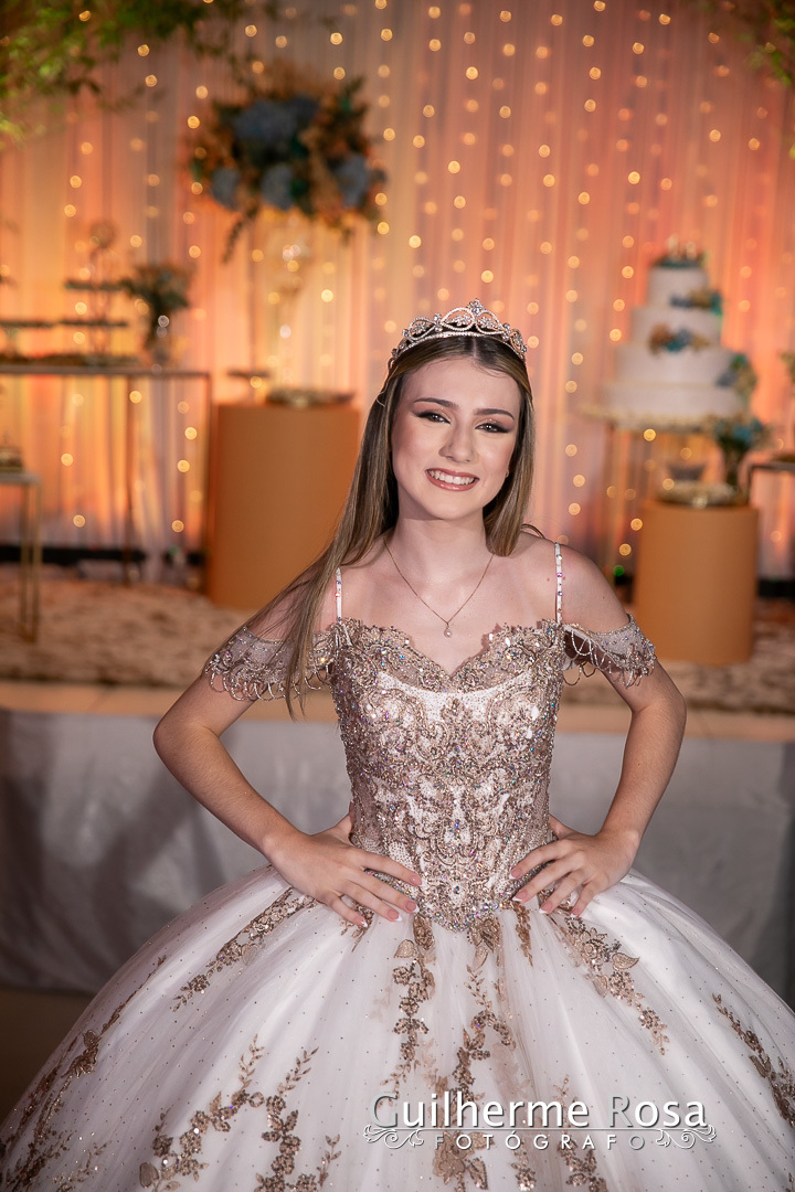 fotografia 15 anos Porto Alegre
ensaio 15 anos Porto Alegre
book 15 anos Porto Alegre
festa 15 anos Porto Alegre
debutante Porto Alegre
fotógrafo para festa de 15 anos em Porto Alegre
ensaio externo para 15 anos Porto Alegre
fotos de debutante em Porto Al