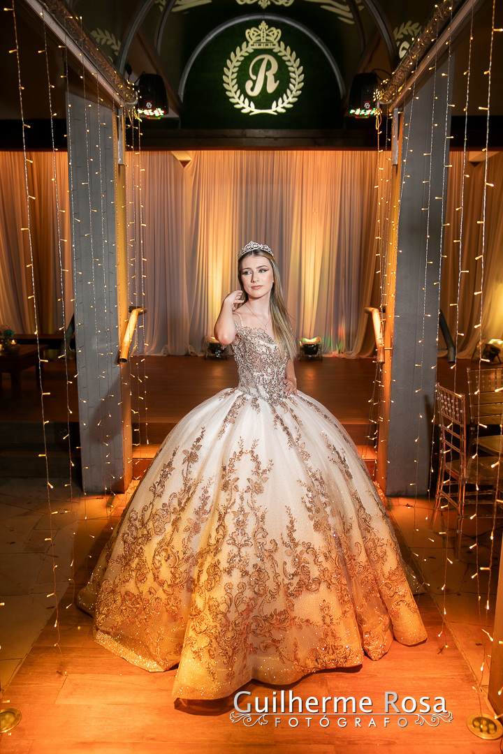 fotografia 15 anos Porto Alegre
ensaio 15 anos Porto Alegre
book 15 anos Porto Alegre
festa 15 anos Porto Alegre
debutante Porto Alegre
fotógrafo para festa de 15 anos em Porto Alegre
ensaio externo para 15 anos Porto Alegre
fotos de debutante em Porto Al