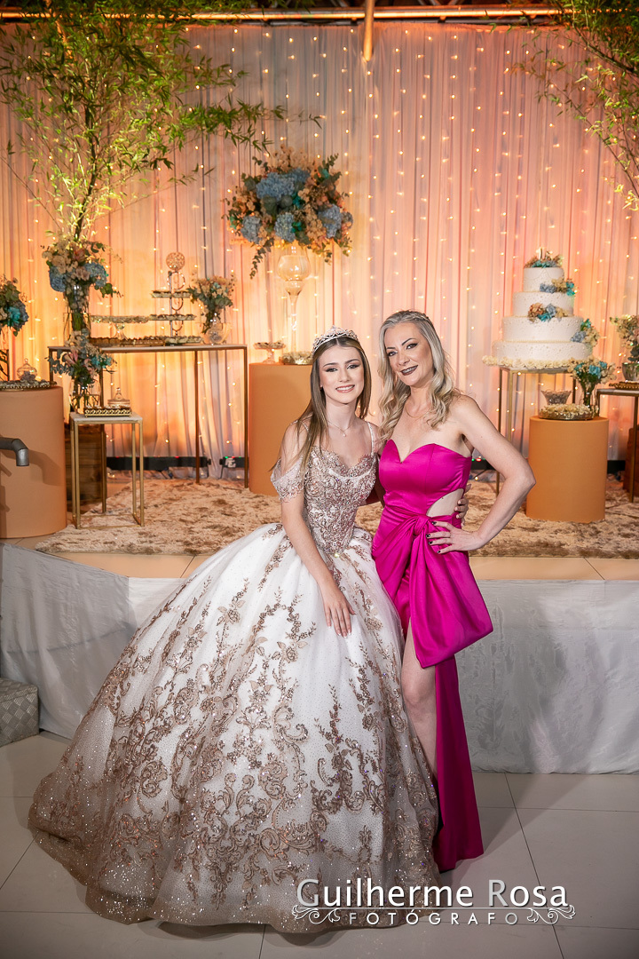 fotografia 15 anos Porto Alegre
ensaio 15 anos Porto Alegre
book 15 anos Porto Alegre
festa 15 anos Porto Alegre
debutante Porto Alegre
fotógrafo para festa de 15 anos em Porto Alegre
ensaio externo para 15 anos Porto Alegre
fotos de debutante em Porto Al