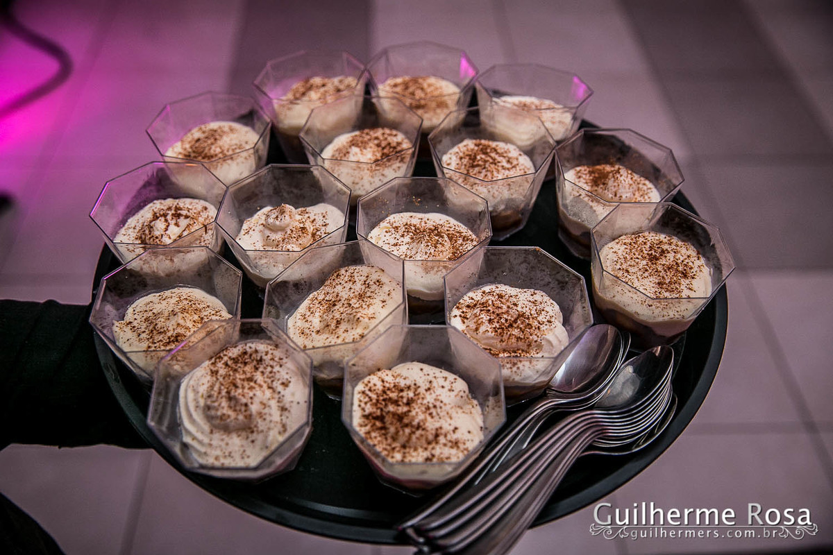 linda de coração dos pratos de petiscos Ananda brasil gastronomia, Porto Alegre RS