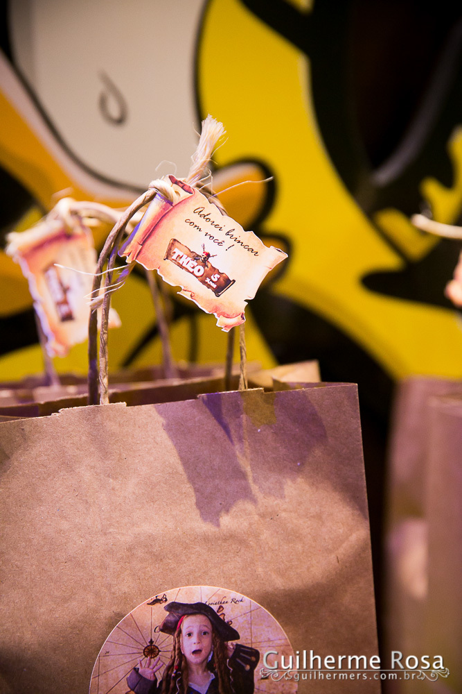 Capitão Jack Sparrow na festa de 5 anos do Theo- Karina Bianchin Rezende - Théo Bianchin Muccillo - BOOM MANIA – PASEO – Av. Wenceslau Escobar, 1823 LJ 11 e 12 -guilhermers