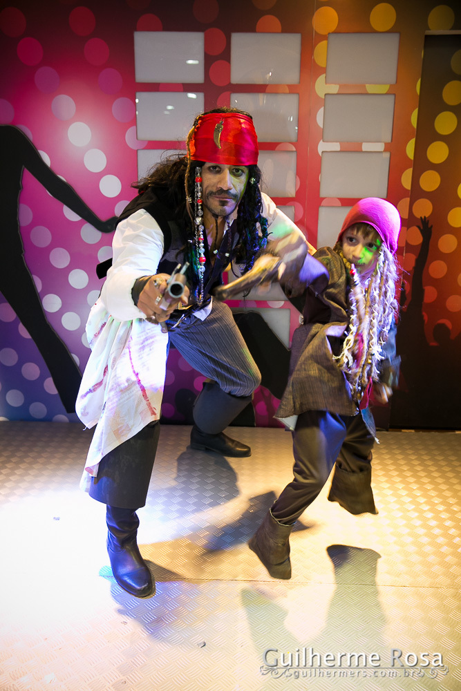 Capitão Jack Sparrow na festa de 5 anos do Theo- Karina Bianchin Rezende - Théo Bianchin Muccillo - BOOM MANIA – PASEO – Av. Wenceslau Escobar, 1823 LJ 11 e 12 -guilhermers