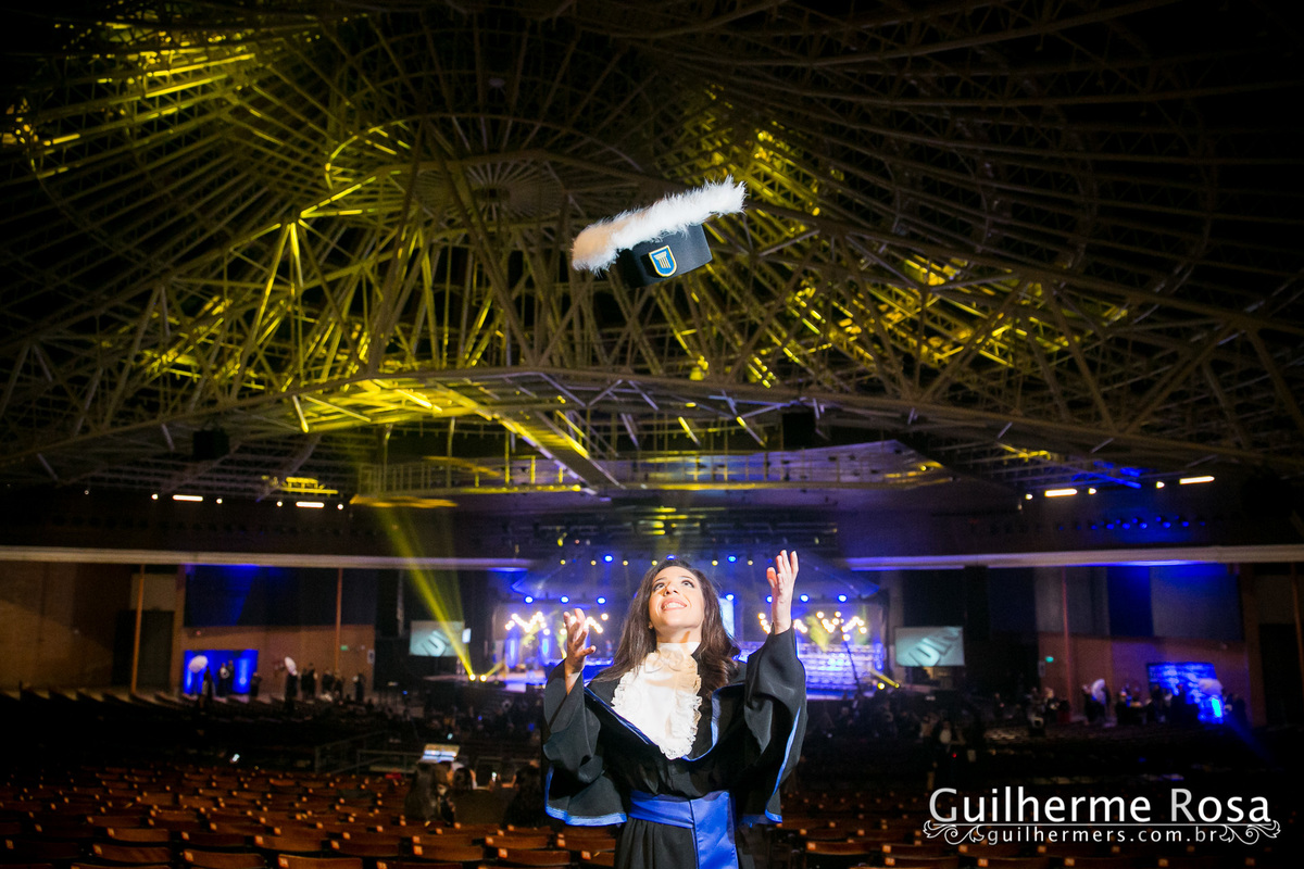 FORMATURA ARQUITETURA E URBANISMO ALICE RIZZIERI-FORMATURA ANFITEATRO ARAUJO VIANA-guilhermers-Formatura da @Alice Rizzieri  formada em arquitetura e Urbanismo na UniRitter

Colação  no Auditório Araújo Vianna e recepção na Teatro Hebraica