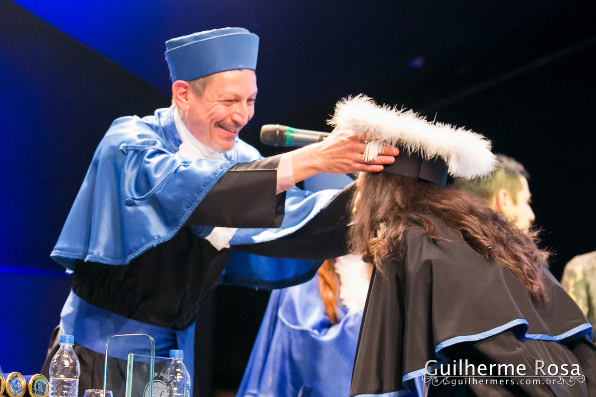 FORMATURA ARQUITETURA E URBANISMO ALICE RIZZIERI-FORMATURA ANFITEATRO ARAUJO VIANA-guilhermers-Formatura da @Alice Rizzieri  formada em arquitetura e Urbanismo na UniRitter

Colação  no Auditório Araújo Vianna e recepção na Teatro Hebraica