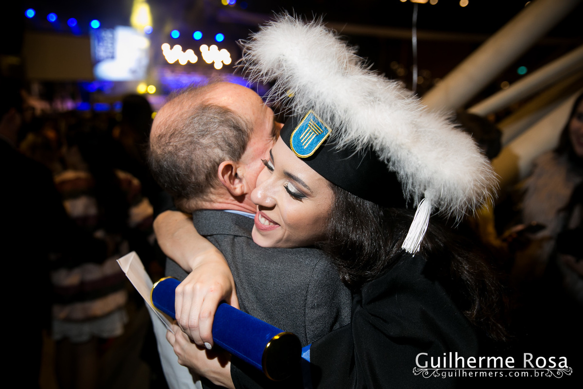 FORMATURA ARQUITETURA E URBANISMO ALICE RIZZIERI-FORMATURA ANFITEATRO ARAUJO VIANA-guilhermers-Formatura da @Alice Rizzieri  formada em arquitetura e Urbanismo na UniRitter

Colação  no Auditório Araújo Vianna e recepção na Teatro Hebraica