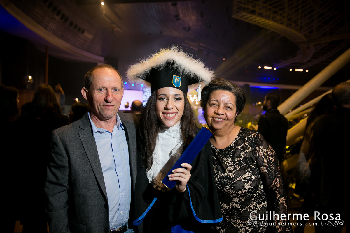 FORMATURA ARQUITETURA E URBANISMO ALICE RIZZIERI-FORMATURA ANFITEATRO ARAUJO VIANA-guilhermers-Formatura da @Alice Rizzieri  formada em arquitetura e Urbanismo na UniRitter

Colação  no Auditório Araújo Vianna e recepção na Teatro Hebraica