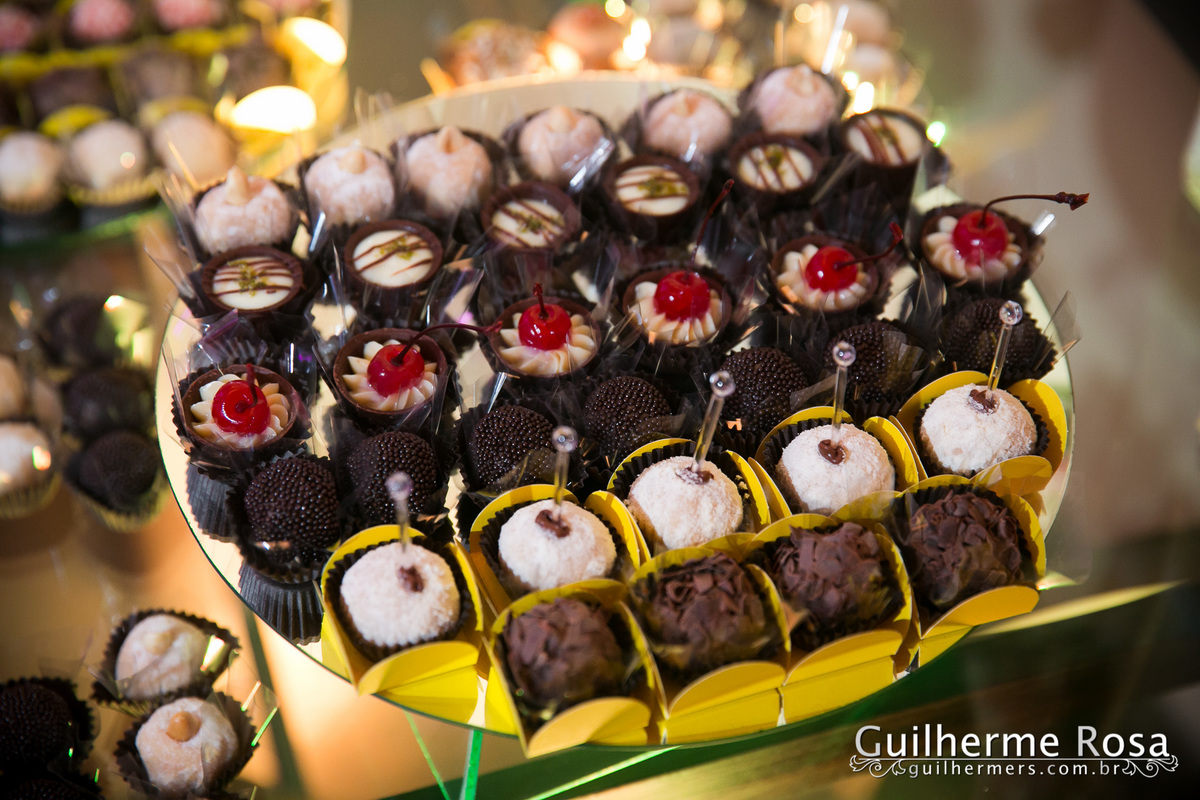 FORMATURA ARQUITETURA E URBANISMO ALICE RIZZIERI-FORMATURA ANFITEATRO ARAUJO VIANA-guilhermers-Formatura da @Alice Rizzieri  formada em arquitetura e Urbanismo na UniRitter

Colação  no Auditório Araújo Vianna e recepção na Teatro Hebraica