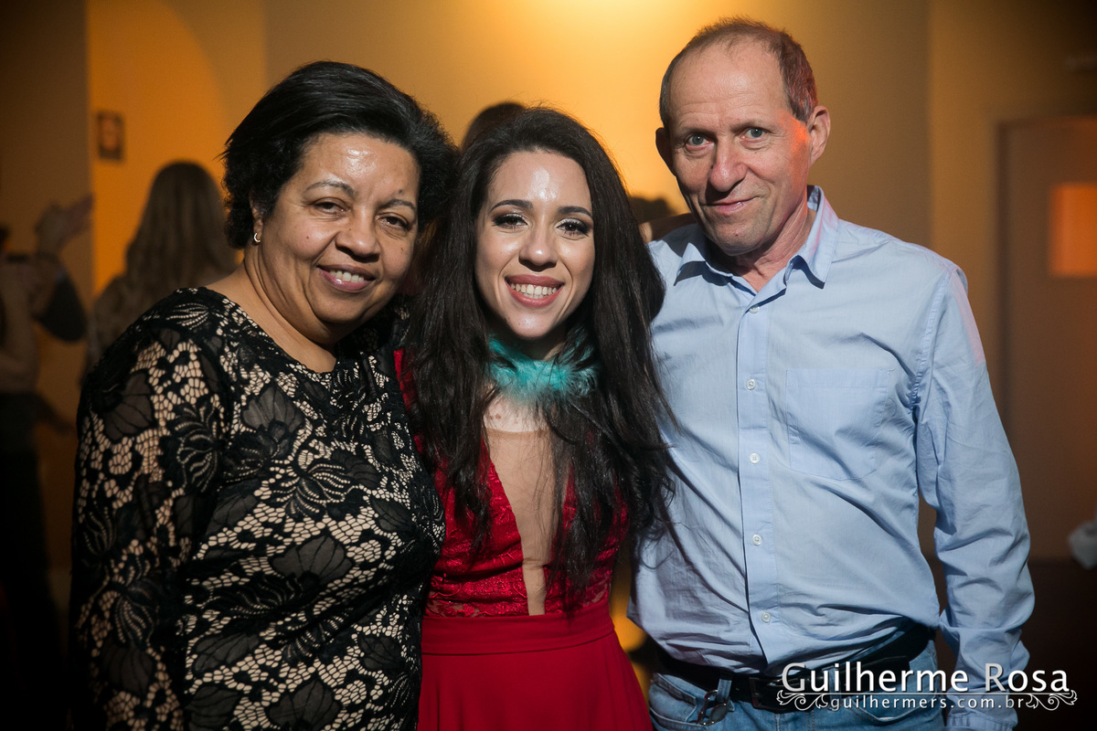 FORMATURA ARQUITETURA E URBANISMO ALICE RIZZIERI-FORMATURA ANFITEATRO ARAUJO VIANA-guilhermers-Formatura da @Alice Rizzieri  formada em arquitetura e Urbanismo na UniRitter

Colação  no Auditório Araújo Vianna e recepção na Teatro Hebraica