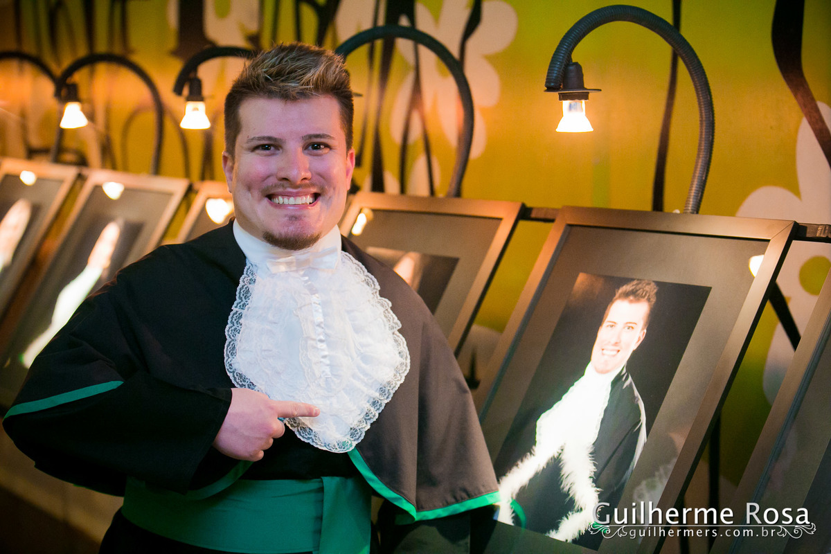 Felipe Jacomeli Machado, se formou em fisioterapia na  Ipa, colação na Sogipa e a recepção para seus convidados na  pizzas e festas Cidade Alta Poa.
-guilhermers