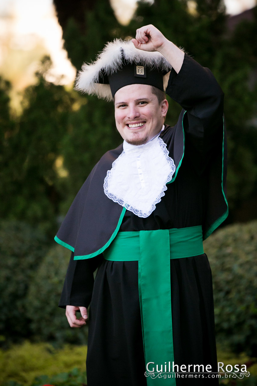 Felipe Jacomeli Machado, se formou em fisioterapia na  Ipa, colação na Sogipa e a recepção para seus convidados na  pizzas e festas Cidade Alta Poa.
-guilhermers