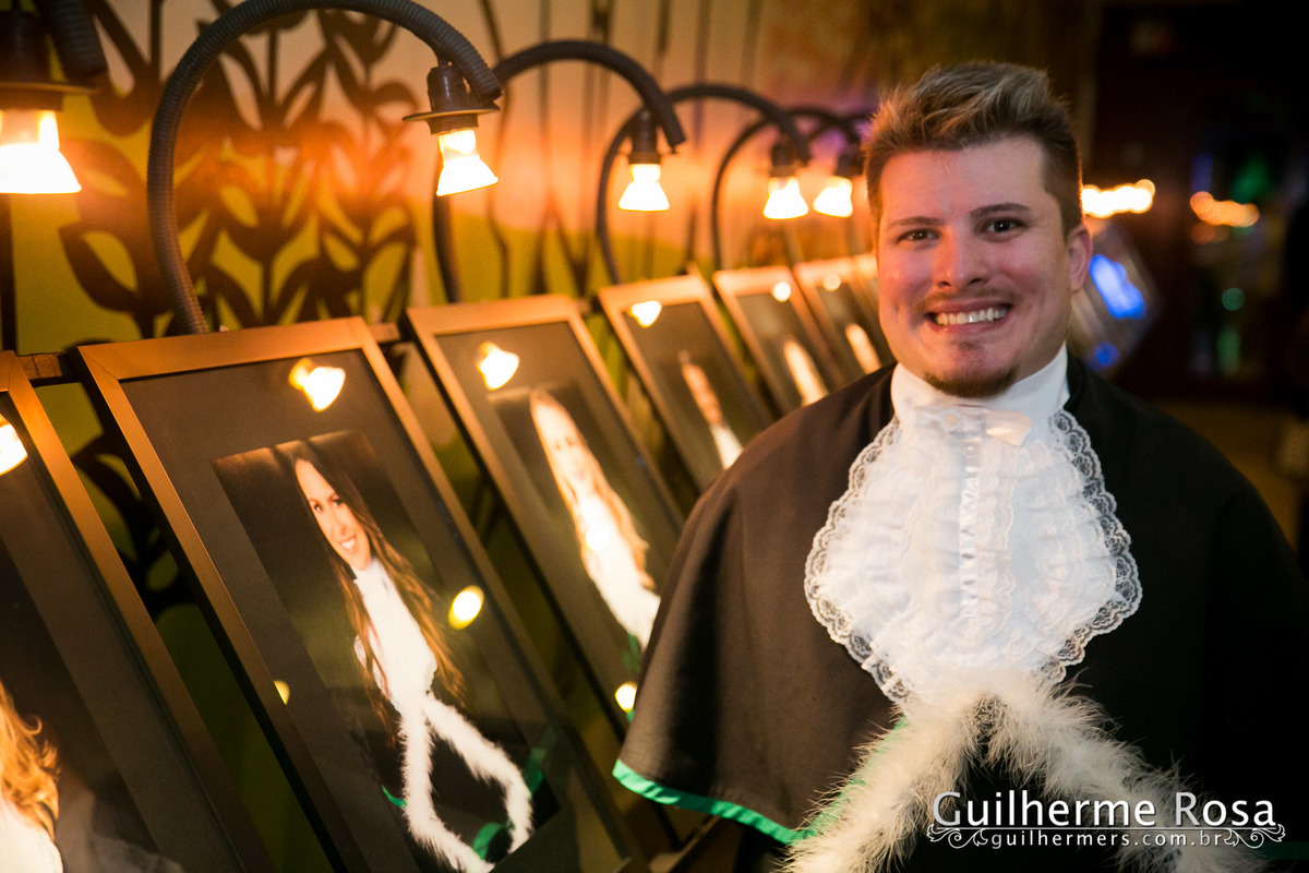 Felipe Jacomeli Machado, se formou em fisioterapia na  Ipa, colação na Sogipa e a recepção para seus convidados na  pizzas e festas Cidade Alta Poa.
-guilhermers