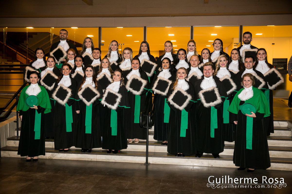 Felipe Jacomeli Machado, se formou em fisioterapia na  Ipa, colação na Sogipa e a recepção para seus convidados na  pizzas e festas Cidade Alta Poa.
-guilhermers -agepes