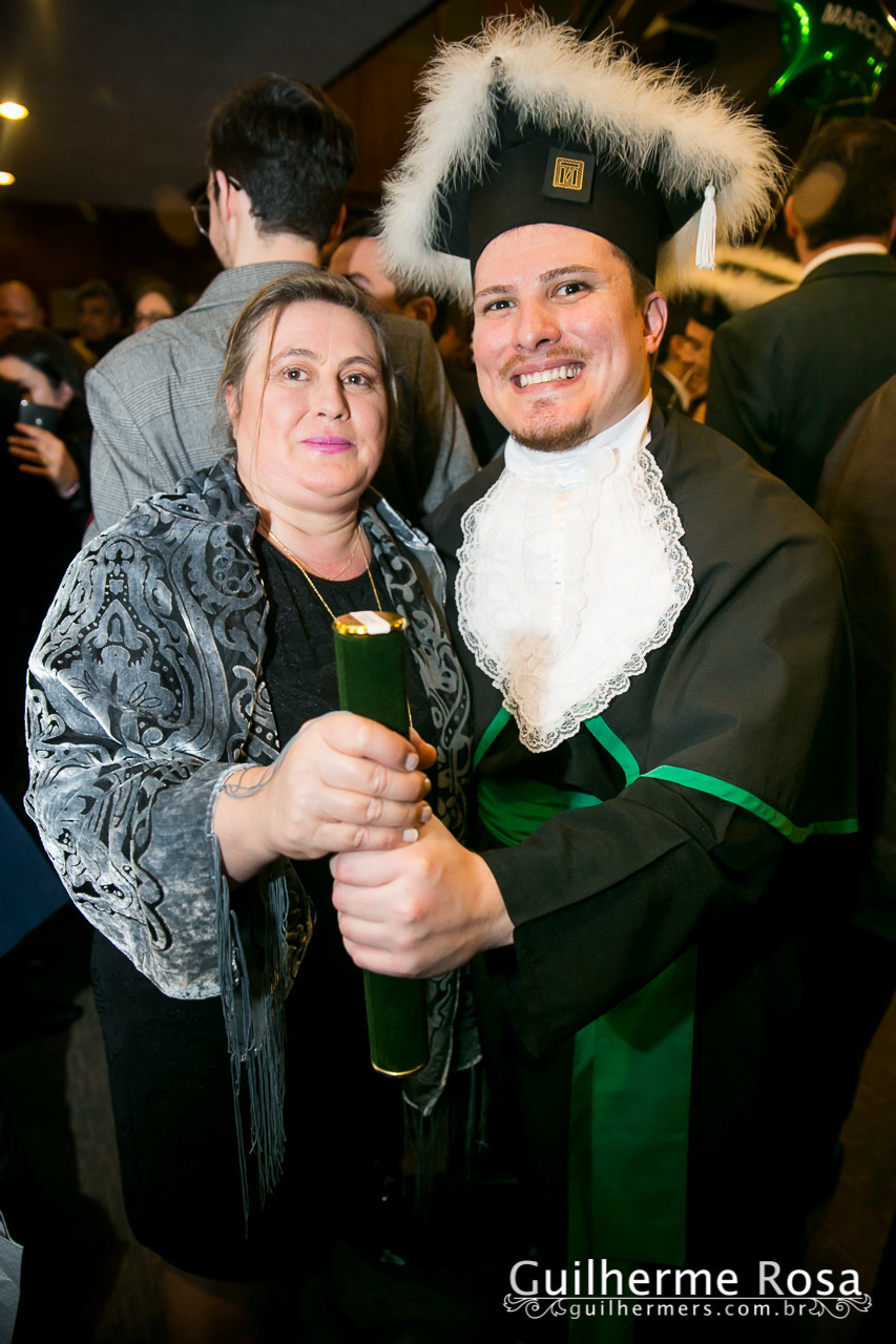 Felipe Jacomeli Machado, se formou em fisioterapia na  Ipa, colação na Sogipa e a recepção para seus convidados na  pizzas e festas Cidade Alta Poa.
-guilhermers -agepes