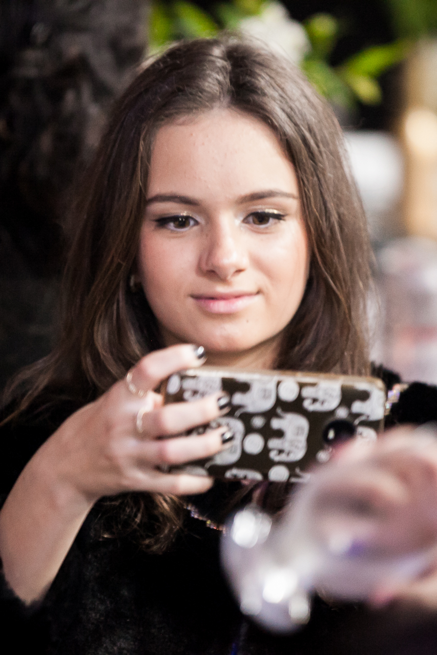 15 anos da @Stephanie Pieri Kolbe no AABB  Salão Guarujá,  cerimonialistas  Andréia Pieri e Marlise Kvietinski , decoradoras Graça Cunha e Aura Costa nunes, Dj Alehandro Suarez,  vestido da Brasil Pitanga.

Com Mãe @Adriane Pieri e tia dinda @Andréia Pier