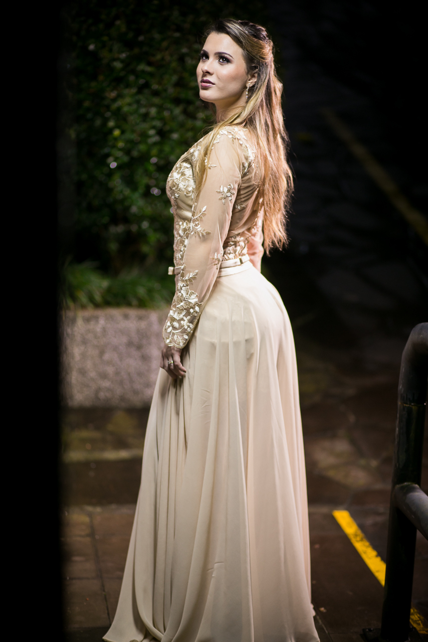 15 anos da @Stephanie Pieri Kolbe no AABB  Salão Guarujá,  cerimonialistas  Andréia Pieri e Marlise Kvietinski , decoradoras Graça Cunha e Aura Costa nunes, Dj Alehandro Suarez,  vestido da Brasil Pitanga.

Com Mãe @Adriane Pieri e tia dinda @Andréia Pier