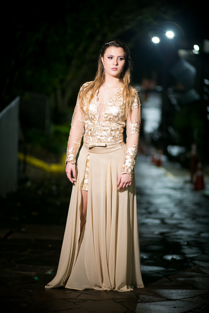 15 anos da @Stephanie Pieri Kolbe no AABB  Salão Guarujá,  cerimonialistas  Andréia Pieri e Marlise Kvietinski , decoradoras Graça Cunha e Aura Costa nunes, Dj Alehandro Suarez,  vestido da Brasil Pitanga.

Com Mãe @Adriane Pieri e tia dinda @Andréia Pier