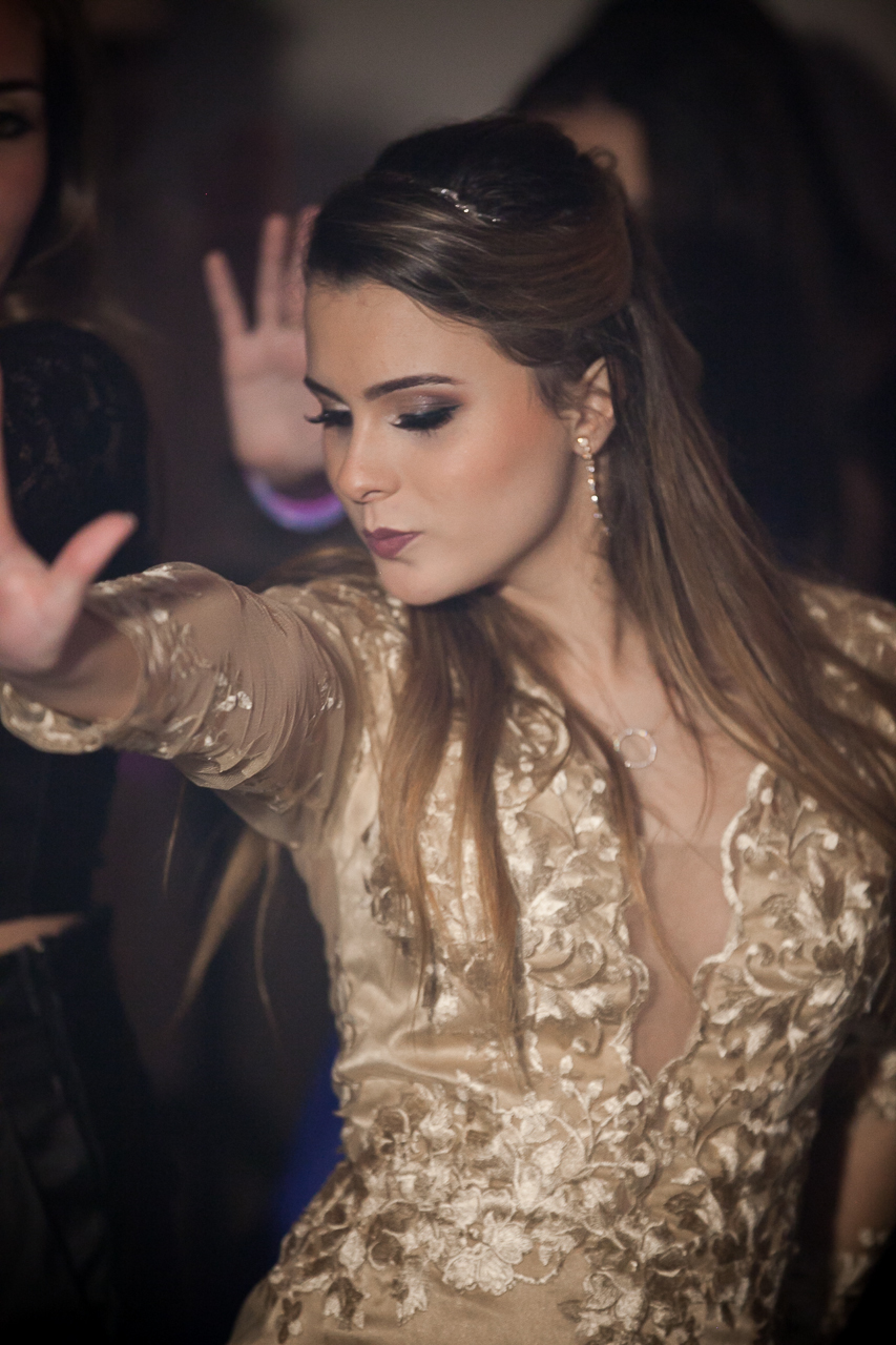 15 anos da @Stephanie Pieri Kolbe no AABB  Salão Guarujá,  cerimonialistas  Andréia Pieri e Marlise Kvietinski , decoradoras Graça Cunha e Aura Costa nunes, Dj Alehandro Suarez,  vestido da Brasil Pitanga.

Com Mãe @Adriane Pieri e tia dinda @Andréia Pier