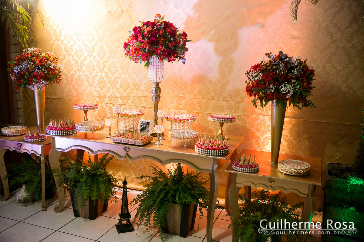 Mais uma linda debutante neste setembro, @Biia Rodrigues com Mãe @EdyeDani Rodrigues  e seu parentes e amigos, comemorarão uma linda festa!

Bartenter Show @Diversa Show

Cerimonial e decoração @Sirle lorena - GuilhermeRS