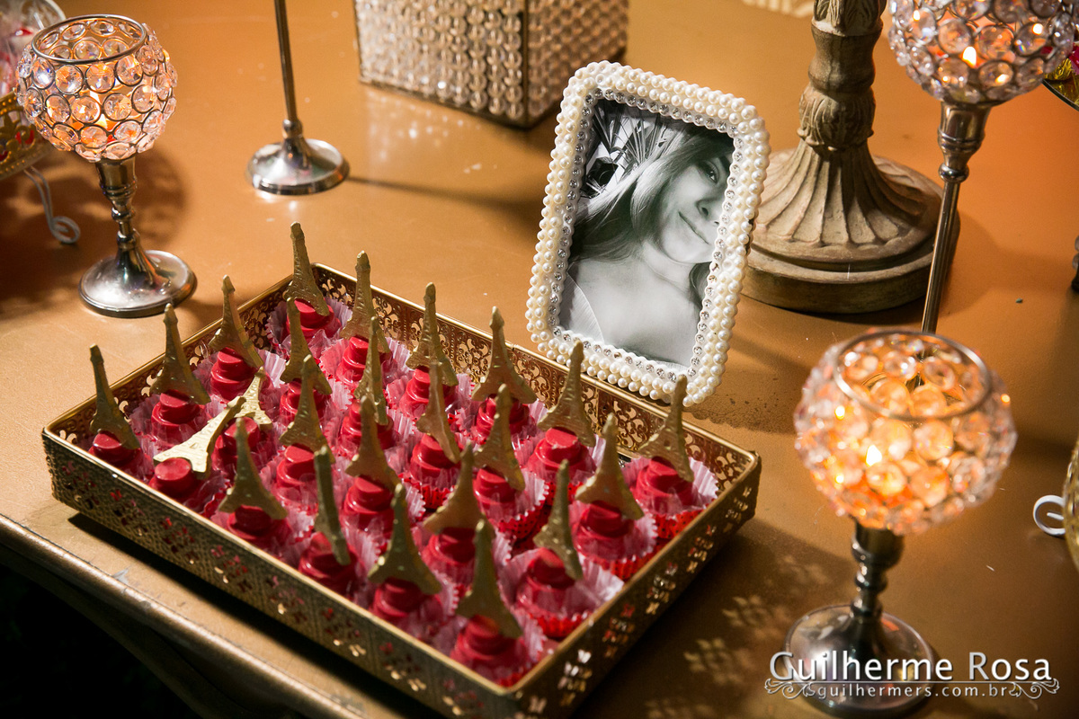 Mais uma linda debutante neste setembro, @Biia Rodrigues com Mãe @EdyeDani Rodrigues  e seu parentes e amigos, comemorarão uma linda festa!

Bartenter Show @Diversa Show

Cerimonial e decoração @Sirle lorena - GuilhermeRS