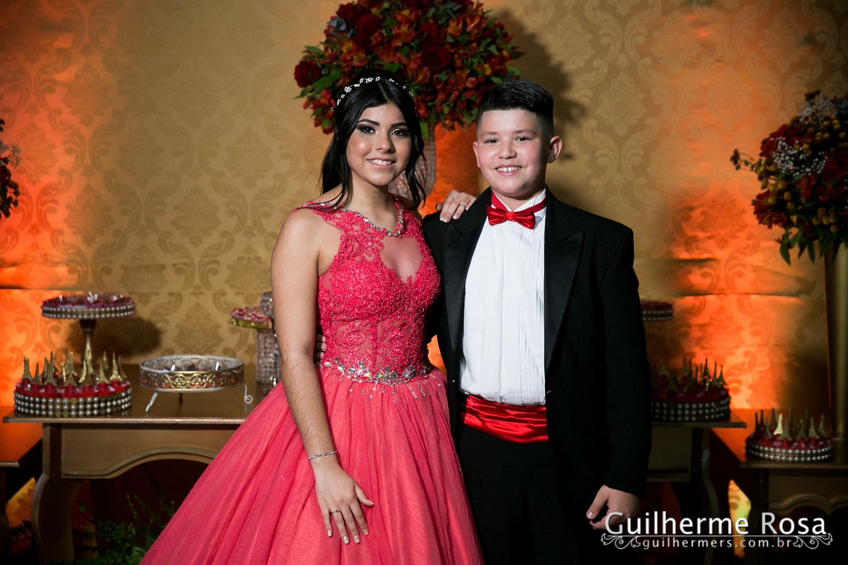 Mais uma linda debutante neste setembro, @Biia Rodrigues com Mãe @EdyeDani Rodrigues  e seu parentes e amigos, comemorarão uma linda festa!

Bartenter Show @Diversa Show

Cerimonial e decoração @Sirle lorena - GuilhermeRS