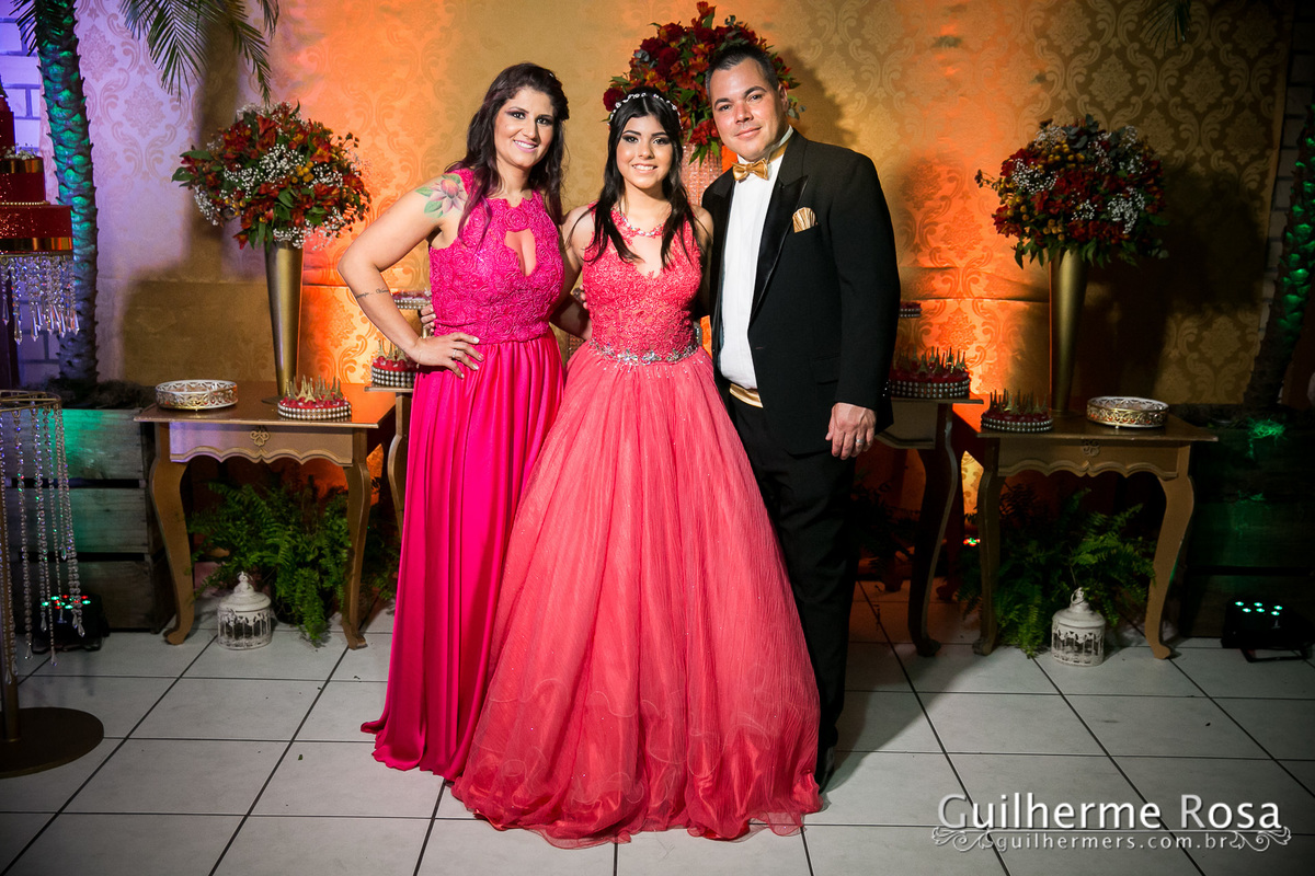 Mais uma linda debutante neste setembro, @Biia Rodrigues com Mãe @EdyeDani Rodrigues  e seu parentes e amigos, comemorarão uma linda festa!

Bartenter Show @Diversa Show

Cerimonial e decoração @Sirle lorena - GuilhermeRS