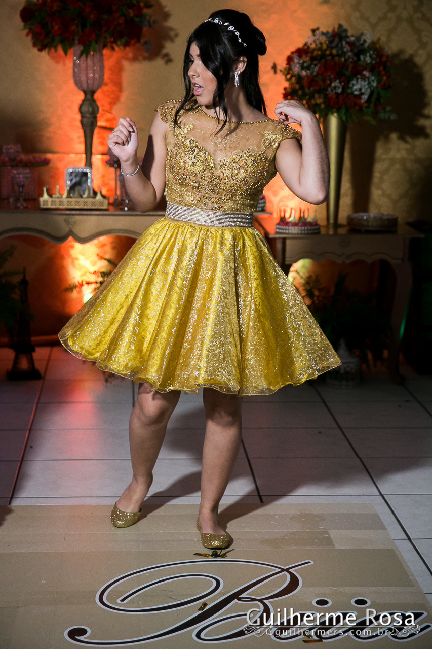 Mais uma linda debutante neste setembro, @Biia Rodrigues com Mãe @EdyeDani Rodrigues  e seu parentes e amigos, comemorarão uma linda festa!

Bartenter Show @Diversa Show

Cerimonial e decoração @Sirle lorena - GuilhermeRS