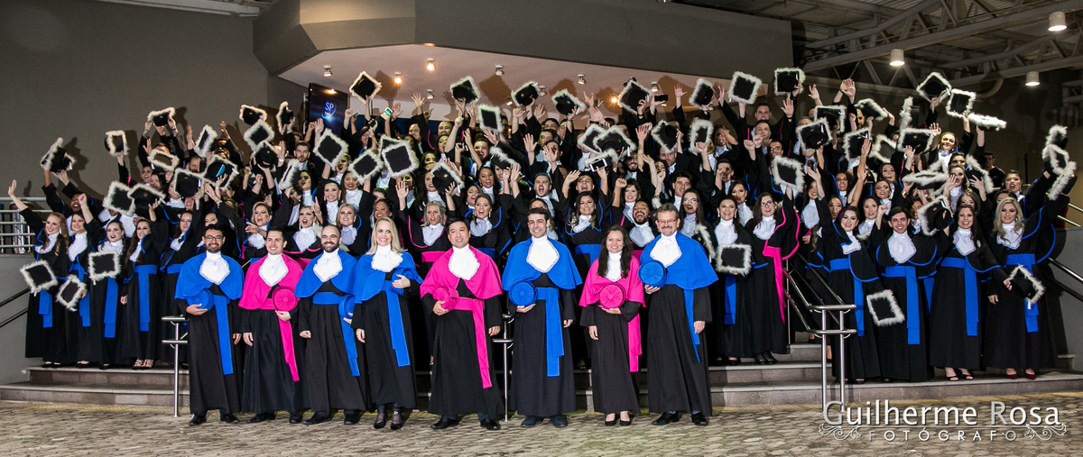 Formando;  @Rubens Flávio Villar

Colação de grau; FIERGS

Recepção;  Marquês Grill

Curso; #administração 

Ambientação e recepção:  HitaAmaral Design de Eventos
www.guilhermers.com.br