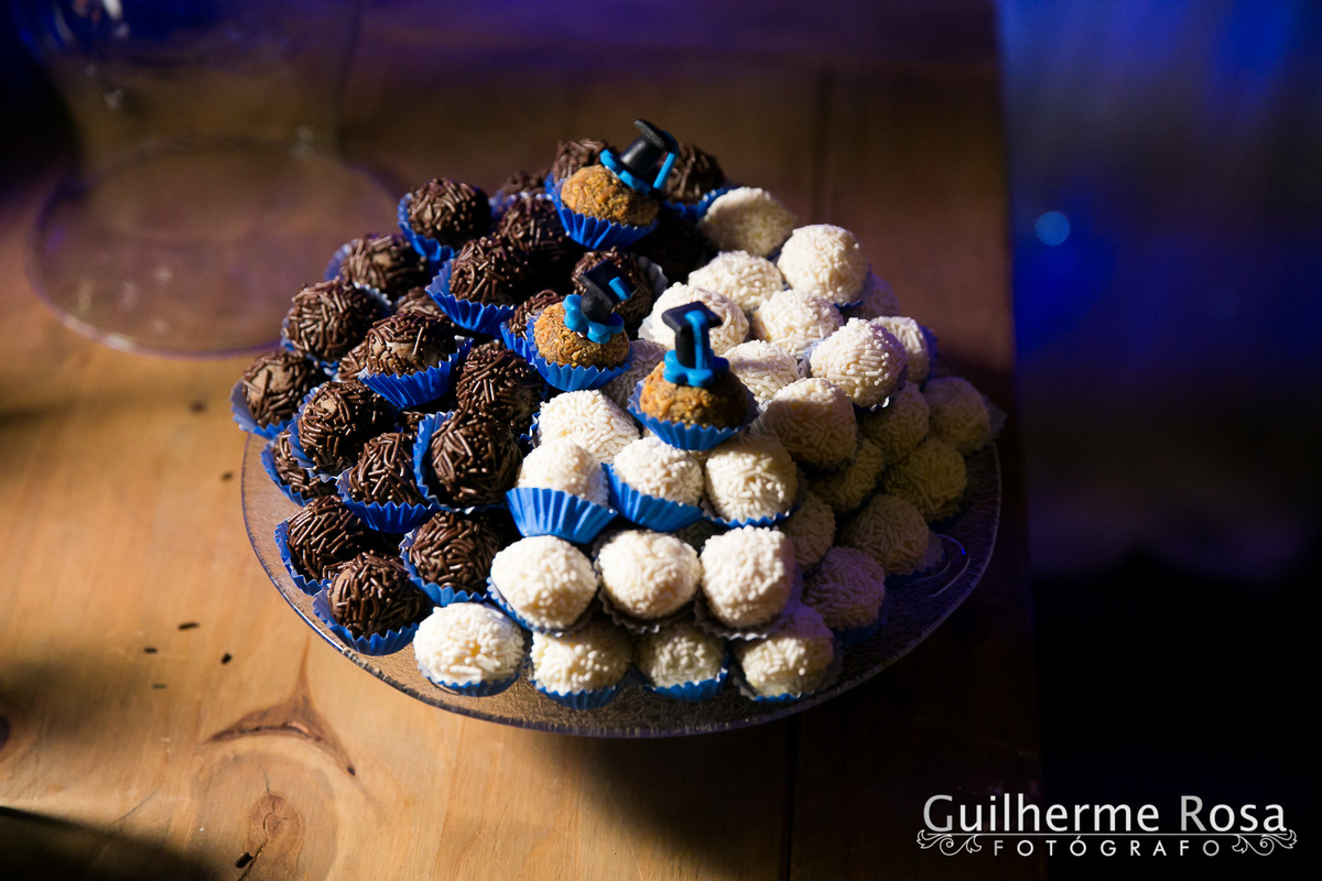 Formando;  @Rubens Flávio Villar

Colação de grau; FIERGS

Recepção;  Marquês Grill

Curso; #administração 

Ambientação e recepção:  HitaAmaral Design de Eventos
www.guilhermers.com.br