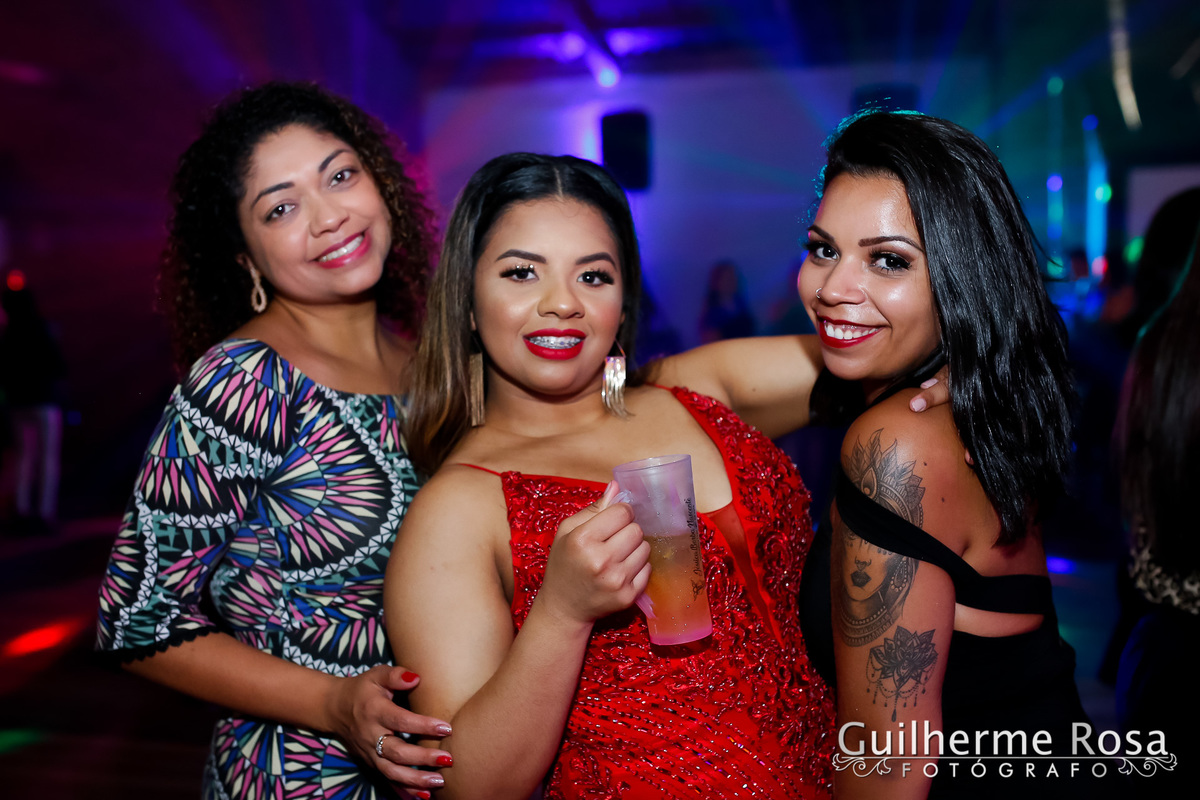 Formandos; @Jéssica Borba Nascente ,  @Renata Almeida  e  @Felipe Simionato

Recepção;  ACOJAVIN

Fotos; Anderson e Michaell - (FotoEquipe)
www.guilhermers.com.br