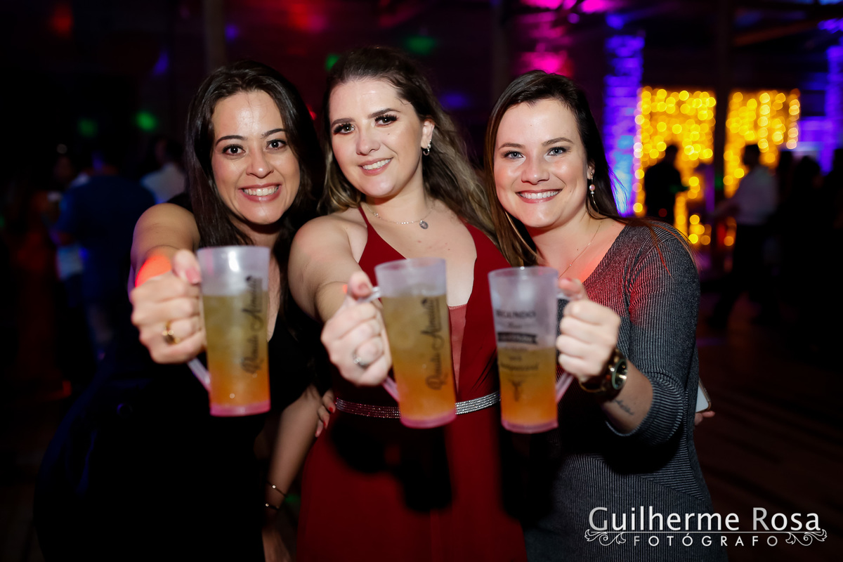 Formandos; @Jéssica Borba Nascente ,  @Renata Almeida  e  @Felipe Simionato

Recepção;  ACOJAVIN

Fotos; Anderson e Michaell - (FotoEquipe)
www.guilhermers.com.br